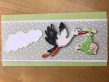 Lade das Bild in den Galerie-Viewer, Baby im Tuch aus Holz