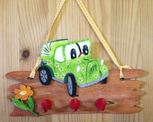 Lade das Bild in den Galerie-Viewer, Oldtimer aus Holz