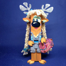 Lade das Bild in den Galerie-Viewer, Lederhose aus Holz für Pfahltiere