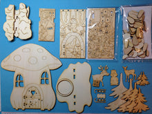 Lade das Bild in den Galerie-Viewer, Bastelset aus Holz: großes Fliegenpilzhaus mit Waldtieren