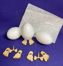 Lade das Bild in den Galerie-Viewer, Bastelset für lustige Ostereier