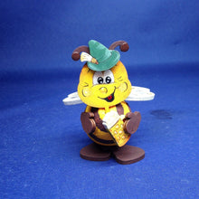 Lade das Bild in den Galerie-Viewer, Trachtenhut aus Holz