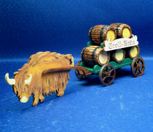 Lade das Bild in den Galerie-Viewer, Bierwagen 5 Fässer Zottelrind aus Holz