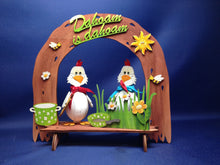 Lade das Bild in den Galerie-Viewer, Topf mit Blümchen aus Holz
