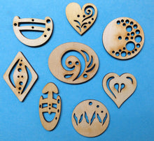 Lade das Bild in den Galerie-Viewer, Designknöpfe aus Holz