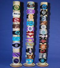 Lade das Bild in den Galerie-Viewer, Designknöpfe aus Holz