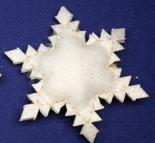 Lade das Bild in den Galerie-Viewer, Eiskristalle aus Filz in 3 Größen zum Nähen