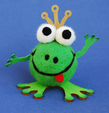 Lade das Bild in den Galerie-Viewer, Frosch Hugo zum Trockenfilzen/Nadelfilzen