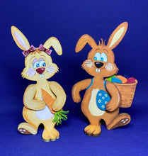 Lade das Bild in den Galerie-Viewer, Hasenpaar zum Hinstellen aus Holz
