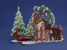 Lade das Bild in den Galerie-Viewer, Schlitten aus Holz klein