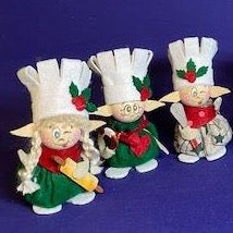 Lade das Bild in den Galerie-Viewer, Kochmützen aus Filz mit Zubehör aus Holz