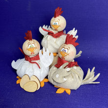 Lade das Bild in den Galerie-Viewer, Gockel und Hennen zum Fädeln aus Filz