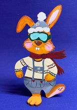 Lade das Bild in den Galerie-Viewer, Hase mit Skibrille zum Hinstellen aus Holz