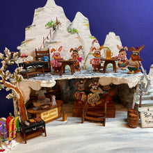 Lade das Bild in den Galerie-Viewer, Skihasen zum Stellen in 7cm aus Holz