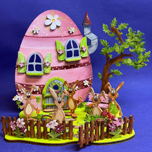 Lade das Bild in den Galerie-Viewer, Bastelset aus Holz: Ostereierhaus (verschiedene Varianten)