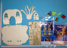 Lade das Bild in den Galerie-Viewer, Bastelset aus Holz: Karottenhäuschen mit Hasen und Hasenbabys