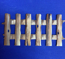 Lade das Bild in den Galerie-Viewer, Zaun mit und ohne Ständer aus Holz