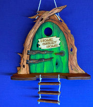 Lade das Bild in den Galerie-Viewer, Schild aus Holz mit Gravur "Home sweet Home"