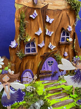 Lade das Bild in den Galerie-Viewer, Baumstumpfhaus mit Fenster und Türen