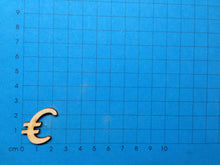 Lade das Bild in den Galerie-Viewer, Buchstaben in 2,3cm aus Holz