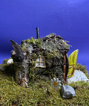 Lade das Bild in den Galerie-Viewer, Tür mit Fenster für 11cm-Tontopf