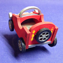 Lade das Bild in den Galerie-Viewer, Wackelauto, Sandkasten und Wippe für Spielplatz