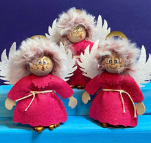 Lade das Bild in den Galerie-Viewer, Engel aus Filz zum Stellen, pink