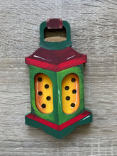 Lade das Bild in den Galerie-Viewer, Laterne aus Holz