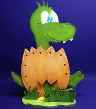 Lade das Bild in den Galerie-Viewer, Stehlampe: Dino im Ei aus Holz