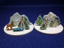Lade das Bild in den Galerie-Viewer, 2 x Mini-Diorama aus Holz