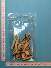 Lade das Bild in den Galerie-Viewer, Noten und Notenschlüssel im Set aus Holz (ca. 8cm)