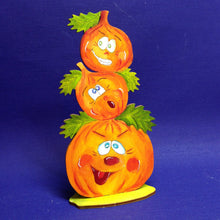 Lade das Bild in den Galerie-Viewer, 3 Kürbisse übereinander zum Stellen