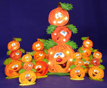 Lade das Bild in den Galerie-Viewer, 3 Kürbisse übereinander zum Stellen