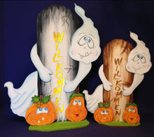 Lade das Bild in den Galerie-Viewer, Stele "Willkommen" mit Geist und Kürbisse