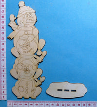 Lade das Bild in den Galerie-Viewer, 3 Schneemänner übereinander zum stellen