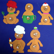 Lade das Bild in den Galerie-Viewer, Lebkuchenmännchen mit Kochmütze und Nudelholz