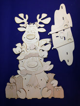 Lade das Bild in den Galerie-Viewer, Rentier "Uli" schultert "Elli"