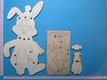 Lade das Bild in den Galerie-Viewer, Hasenjunge mit Mütze, mit Löcher für Beleuchtung