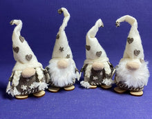 Lade das Bild in den Galerie-Viewer, Mini-Nähwichtelpaar (4er Set)