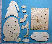 Lade das Bild in den Galerie-Viewer, Wichtel-Standfigur (verschiedene Varianten)