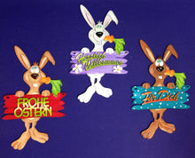 Lade das Bild in den Galerie-Viewer, Hase mit Karotte und Schild aus Holz