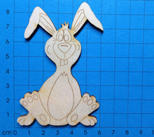 Lade das Bild in den Galerie-Viewer, Hase "Lotti" sitzend