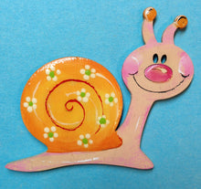 Lade das Bild in den Galerie-Viewer, Schnecke lustig aus Holz
