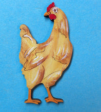 Lade das Bild in den Galerie-Viewer, Henne aus Holz