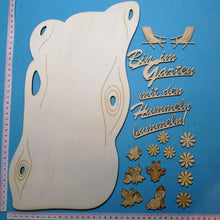 Lade das Bild in den Galerie-Viewer, Komplettset aus Holz: Türschild "Bin im Garten mit den Hummeln bummeln!"