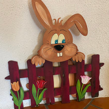 Lade das Bild in den Galerie-Viewer, Hase und Hasenmädchen für Zaun