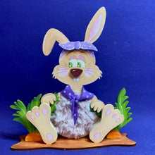 Lade das Bild in den Galerie-Viewer, Hase und Hasenmädchen zum Weben