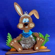 Lade das Bild in den Galerie-Viewer, Hase und Hasenmädchen zum Weben