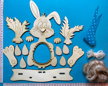 Lade das Bild in den Galerie-Viewer, Hase und Hasenmädchen zum Weben