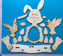 Lade das Bild in den Galerie-Viewer, Hase und Hasenmädchen zum Weben